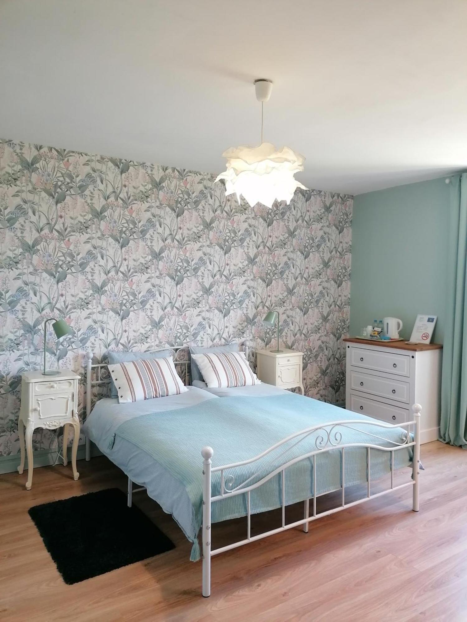 Le Verger Du Paradis Beaulieu-sur-Sonnette Extérieur photo