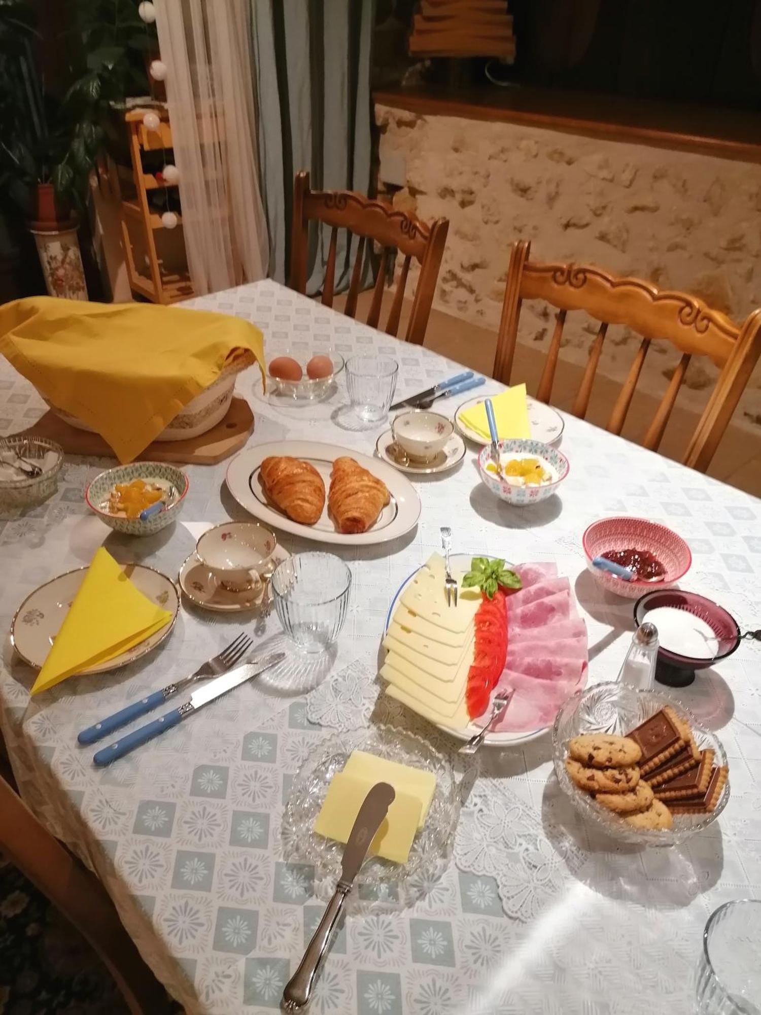 Le Verger Du Paradis Beaulieu-sur-Sonnette Extérieur photo