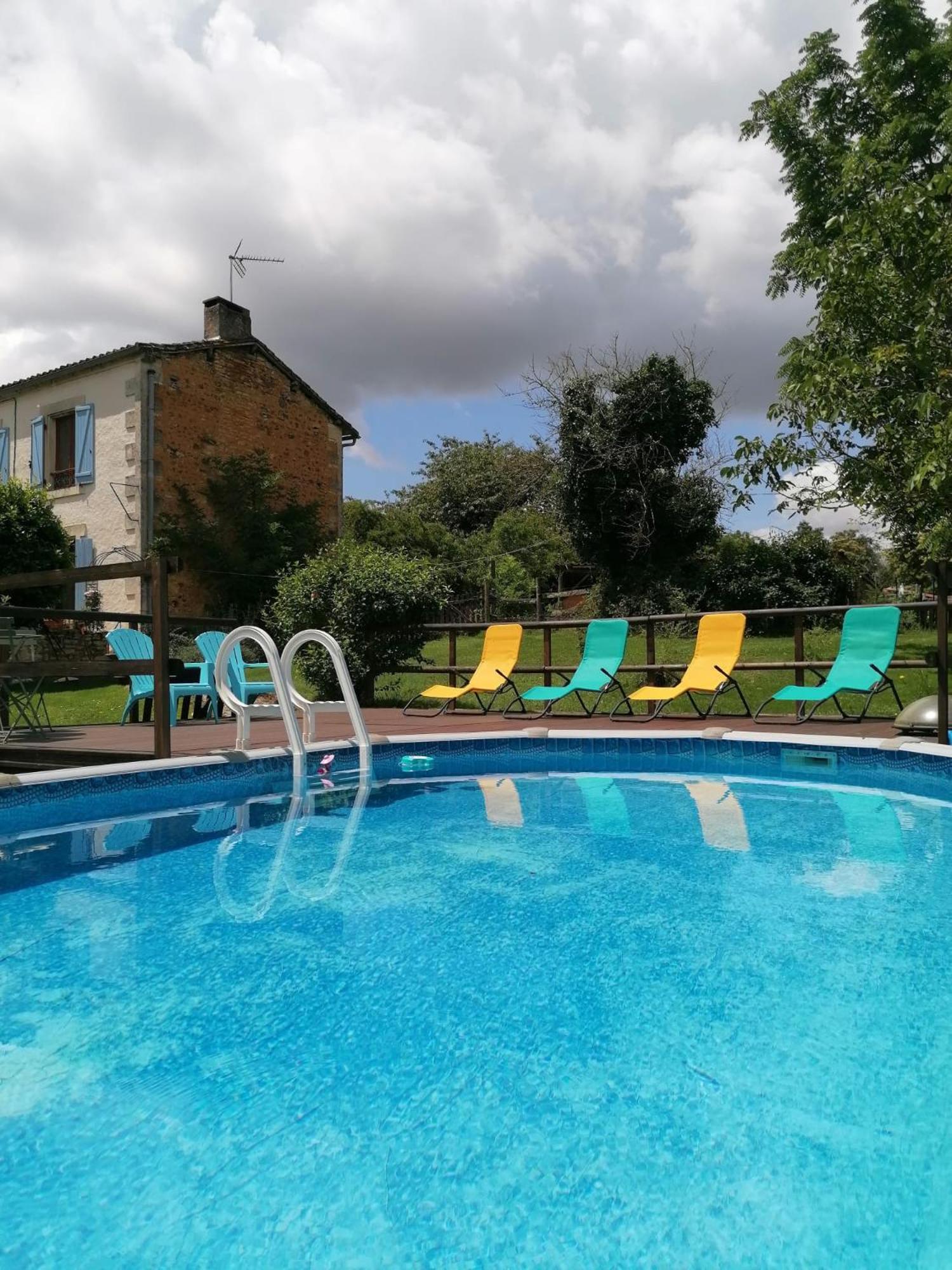Le Verger Du Paradis Beaulieu-sur-Sonnette Extérieur photo